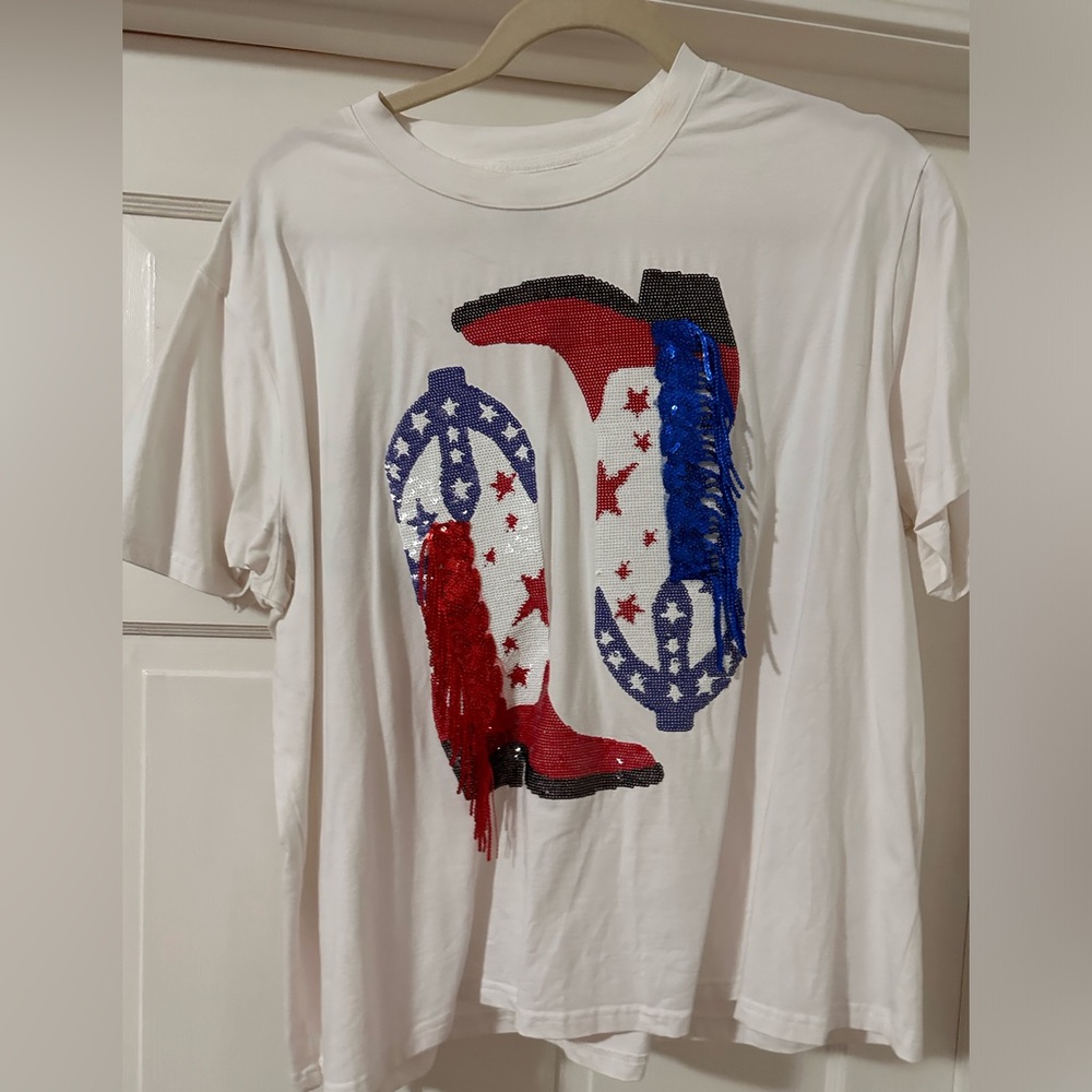 QoS Red/blue cowgirl boot tshirt